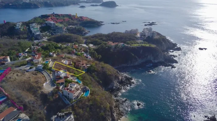 LOT FOR SALE IN EL ARROCITO HUATULCO
