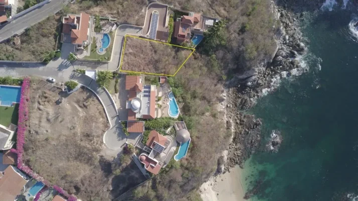 LOT FOR SALE IN EL ARROCITO HUATULCO
