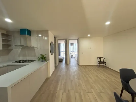 BEAUTIFUL SPACIOUS APARTMENT