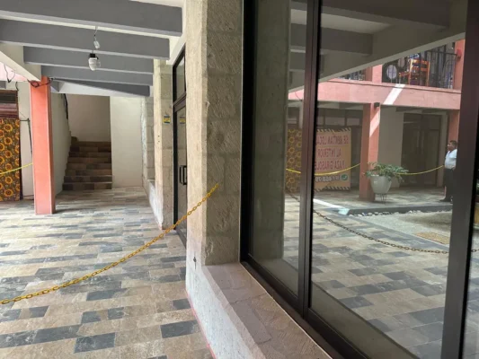 Local comercial listo para adaptaciones con giros de comidas y bebidas