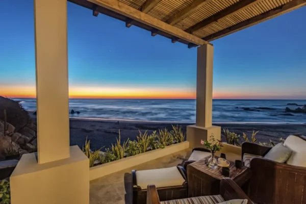 OCEANFRONT VILLA FOR SALE IN HUATULCO OAXACA