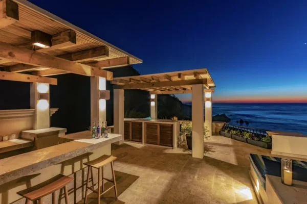 VILLA FOR SALE IN HUATULCO