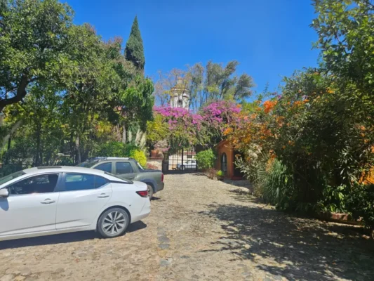 Furnished Bungalow in San Felipe del Agua. Oaxaca’s most prestigious and serene neighborhood.